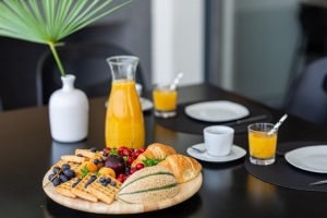 73H8 - Holiday home Black & White: