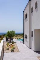 73H8 - Holiday home Black & White: