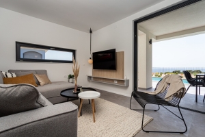 73H8 - Holiday home Black & White: