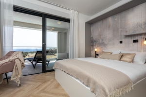 73H8 - Holiday home Black & White: