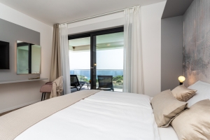 73H8 - Holiday home Black & White: