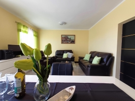 25A4 - Apartment Kika: