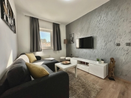 01A3 - Apartment Suzy: