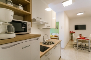 60A4 - Apartment Paradiso: