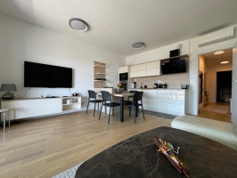 03A4 - Apartment Panoramico: