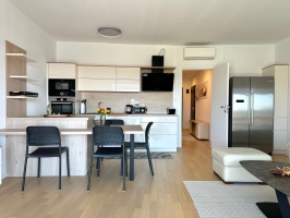 03A4 - Apartment Panoramico: