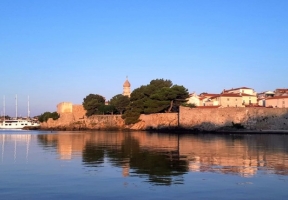24H8 - Holiday Home Ira: